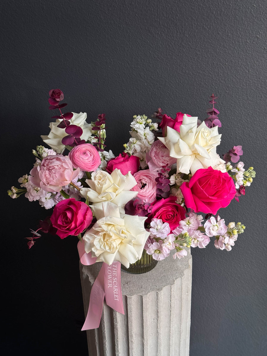 Vase - Pink Flow - Peonies, Ranunculuses, Roses