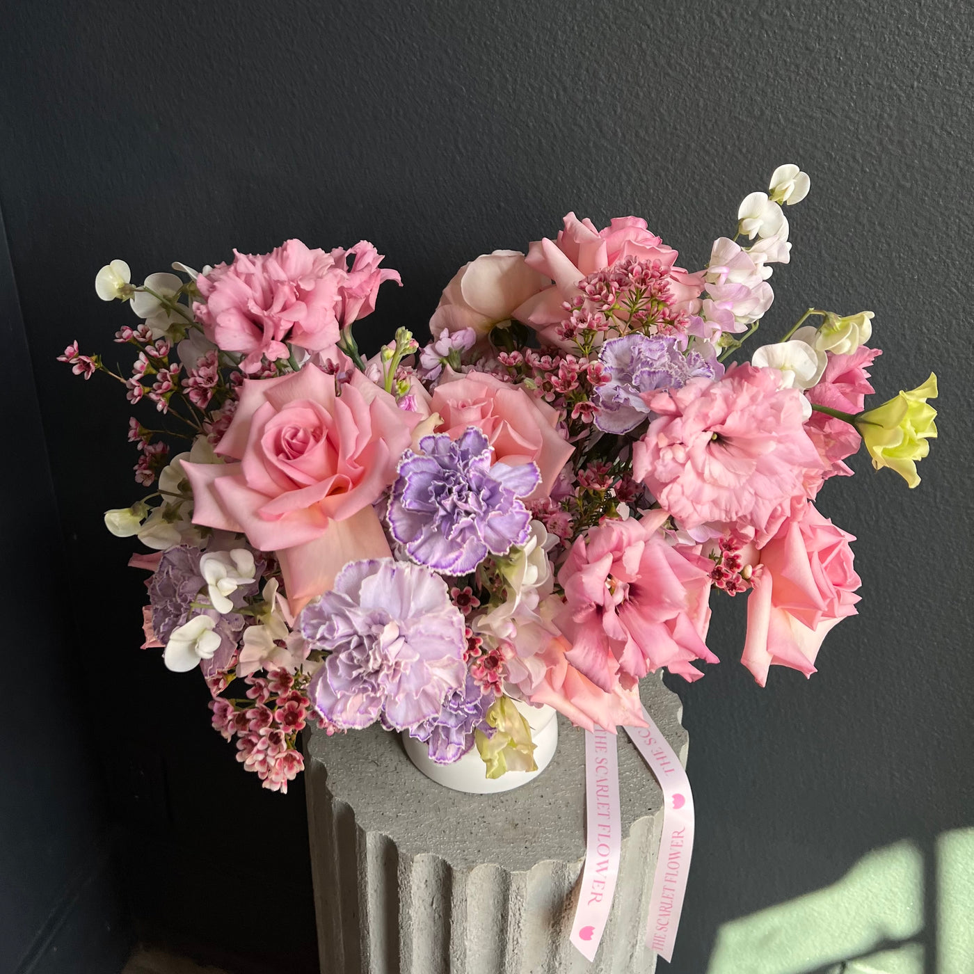 Vase Simplicity - rose, lisianthus, sweet pea, carnation