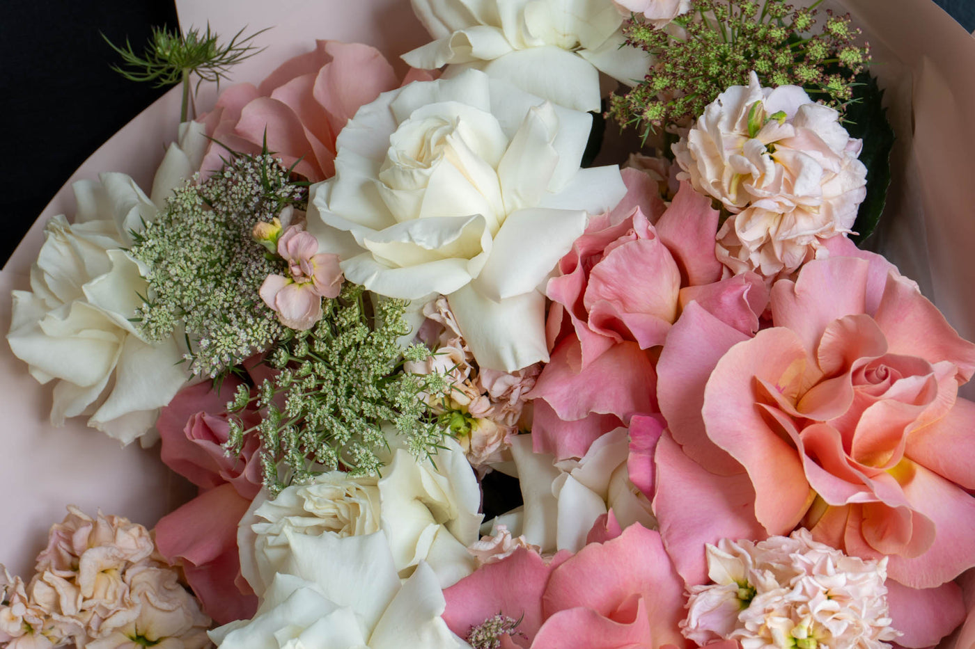 Bouquet Softly Spoken - reflexed rose, stock