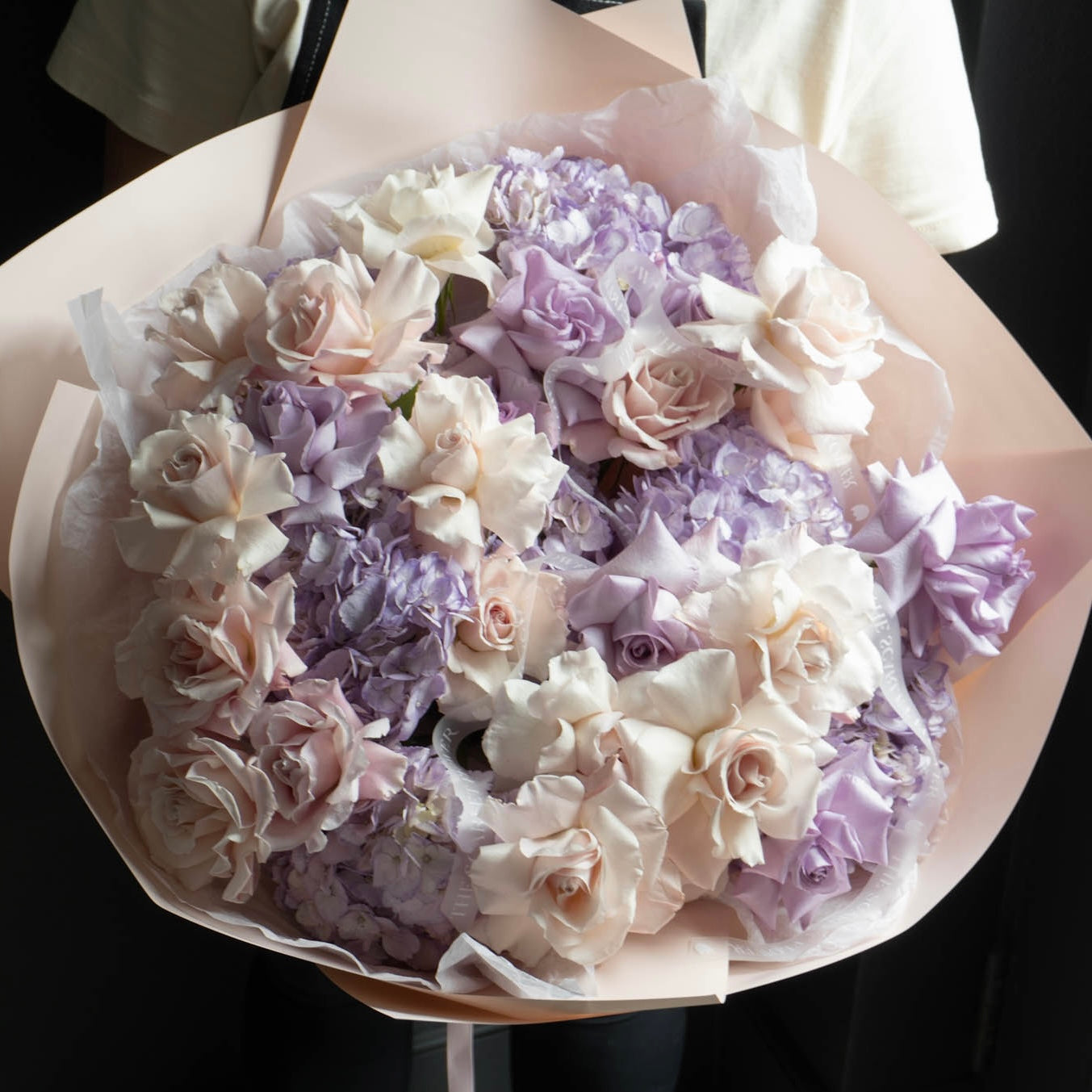 Bouquet Blushing Clouds - roses, hydrangeas