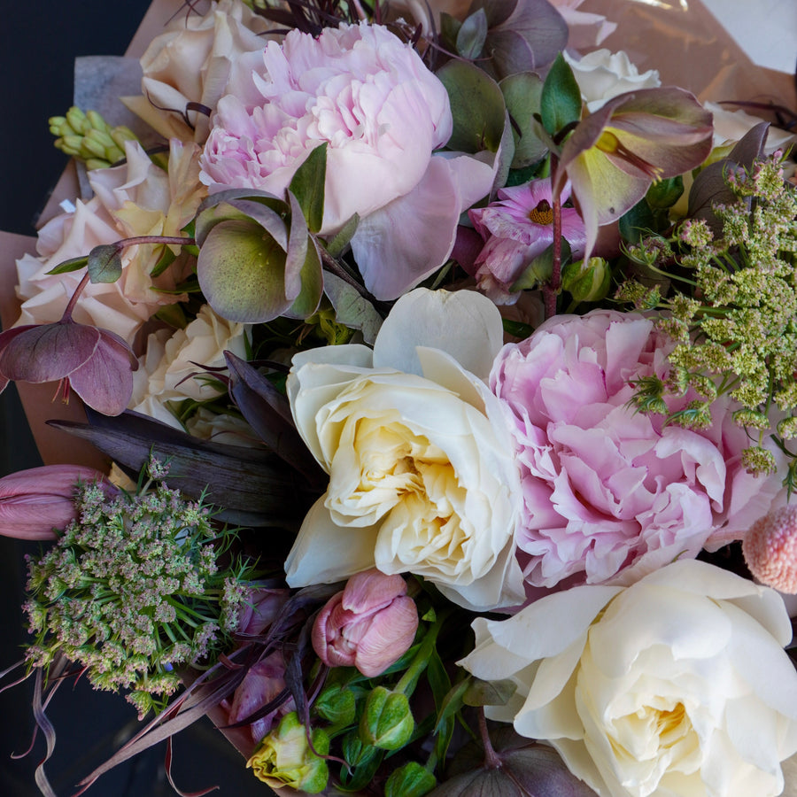 Bouquet Blush Noir - peonies, roses, tulips