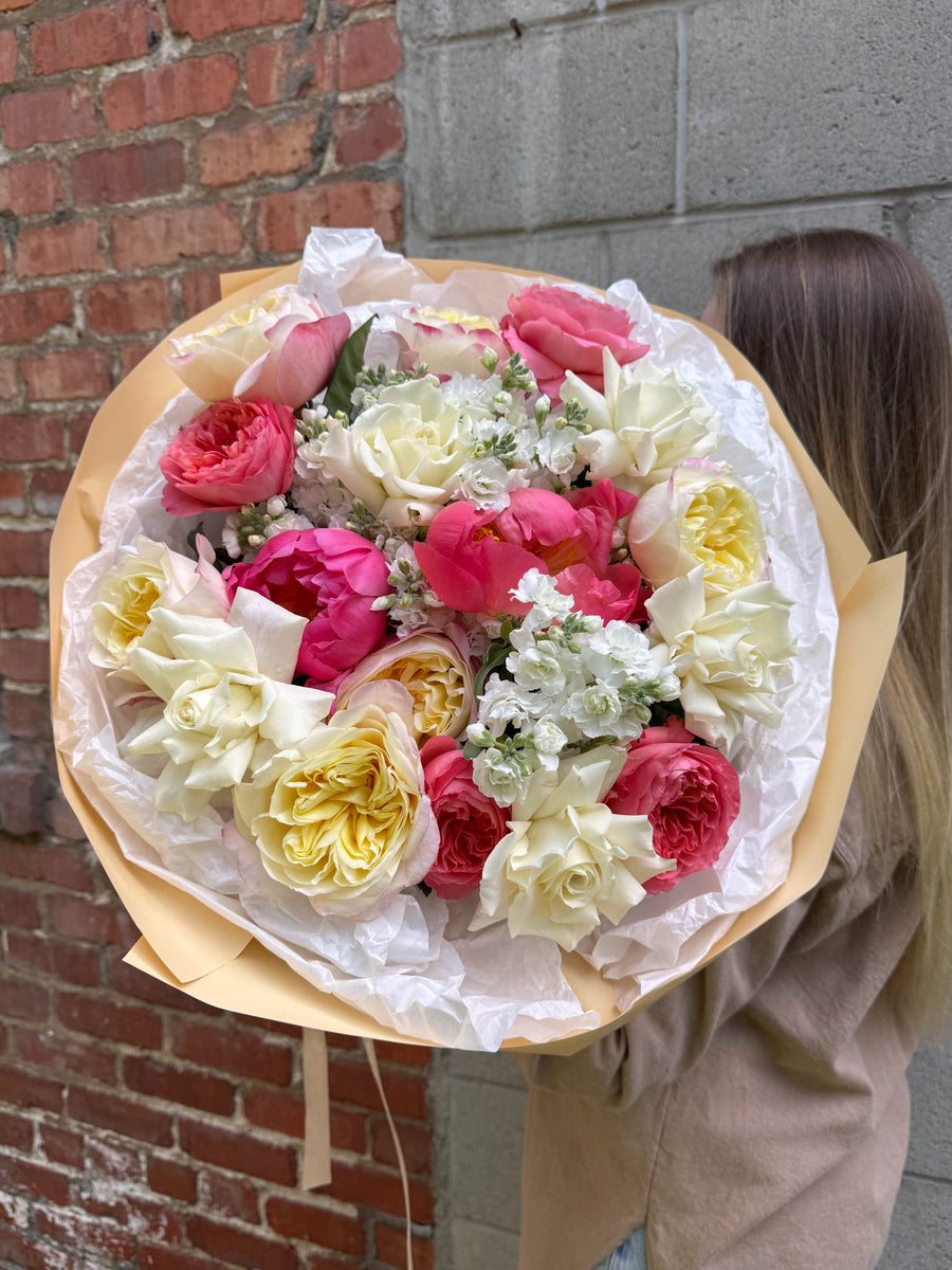 Bouquet - Honey Muse - Peony, Garden Rose, Stock