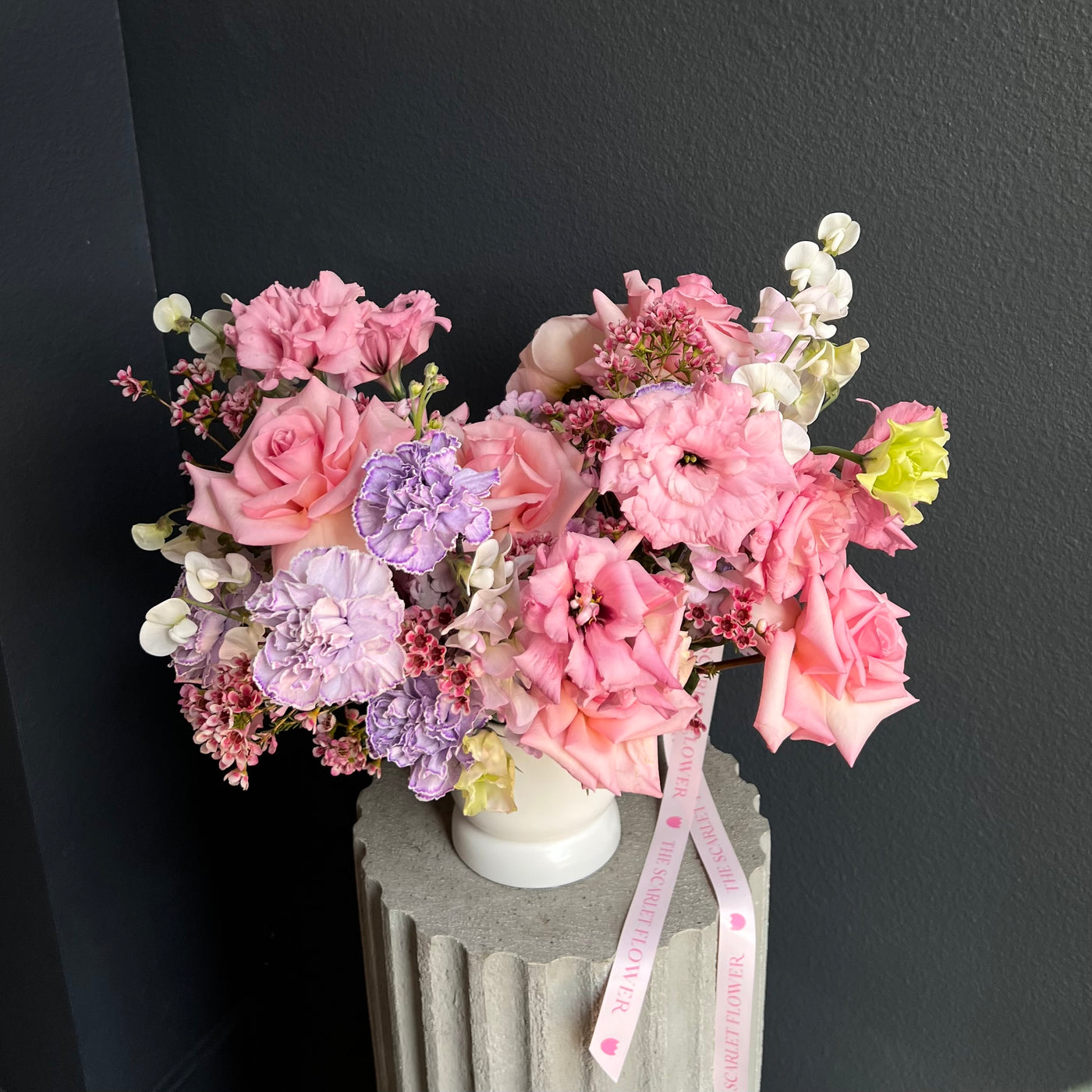 Vase Simplicity - rose, lisianthus, sweet pea, carnation