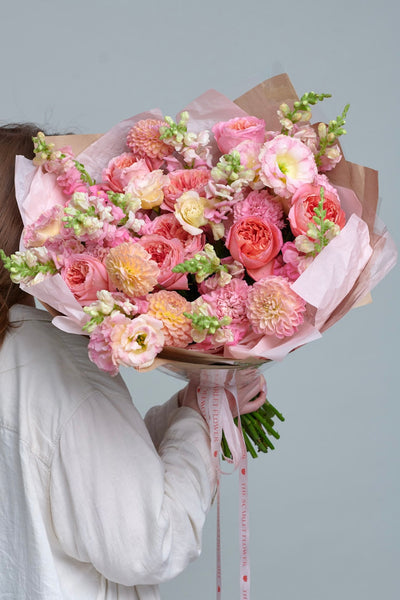 Bouquet - Bloom Crush - roses, dahlias, snapdragons, lisianthus