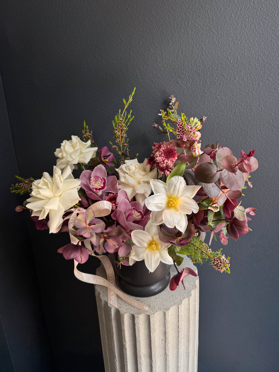 Vase arrangement Hidden Harmony - cymbidium, rose, tulip, anemone