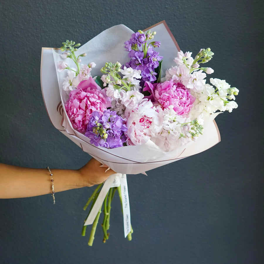 Bouquet Marshmallow - peonies, stocks